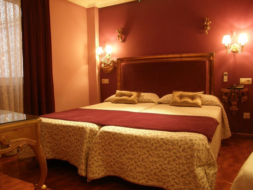 Hostal Goya Suites サラマンカ 部屋 写真