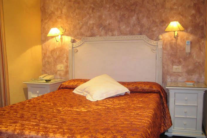 Hostal Goya Suites サラマンカ エクステリア 写真